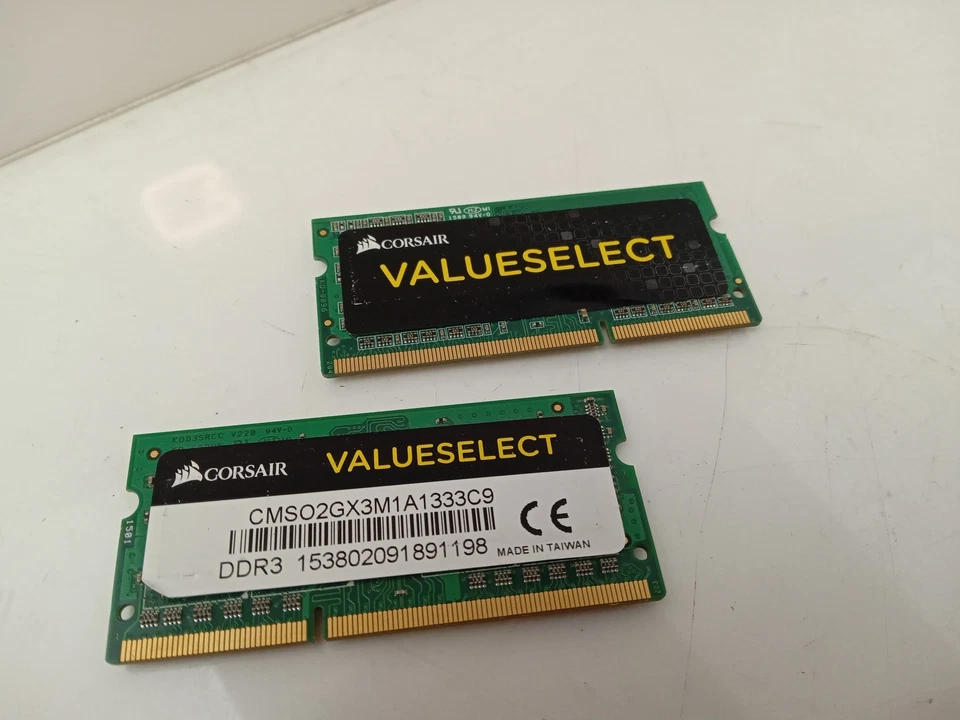 Corsair Value Select 4GB (2x2GB) 1333 MHz DDR3-1333 PC3-10600U CMSO2GX3M1A1333C9 - Image 1 of 1