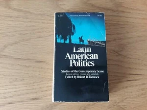 Latin American Politics: Studies of the Contemporary Scene Robert Tomasek 1970 - Imagen 1 de 11