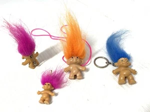 Vintage 90s Trolls 4x Accessories Pin Necklace Key ring Hanging - Bild 1 von 11