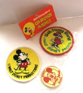 Neu aus altem Lagerbestand Vintage Disneyland Mickey & Minnie Mouse Aufnäher Walt Disney Productions & Magnet - Bild 1 von 1