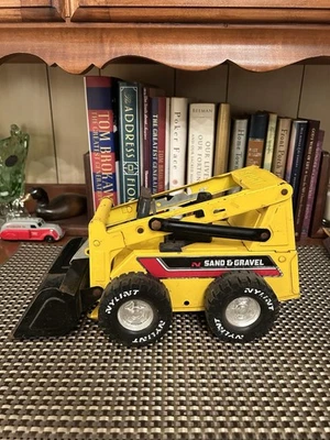 1970s NYLINT Pressed Steel SKIDSTEER, Sand & Dirt USA Toy Skid Loader See Pics - Image 1 of 4