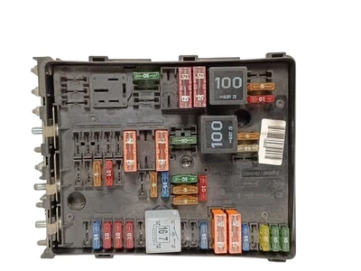 2006-2013 Audi A3 Engine Fuse Box Engine Compartment OEM Foto 1 de 4