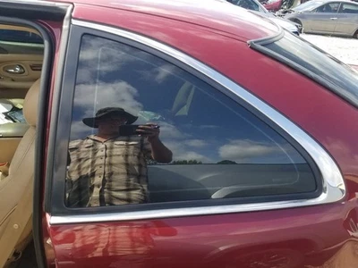 97 1997 LINCOLN MARK VIII QUARTO DE VIDRO DRIVER ESQUERDO  - Imagem 1 de 4