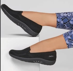 Skechers Women's 49679S Relaxed Fit Reggae Fest Shoes in Black; Size 9 - Picture 1 of 10
