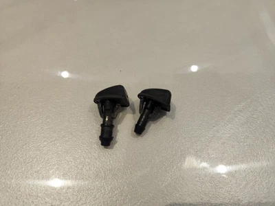 Boquillas de lavado de parabrisas Mazda Tribute 2001-2006 (actualizaciones Mazda Protege) Foto 1 de 4