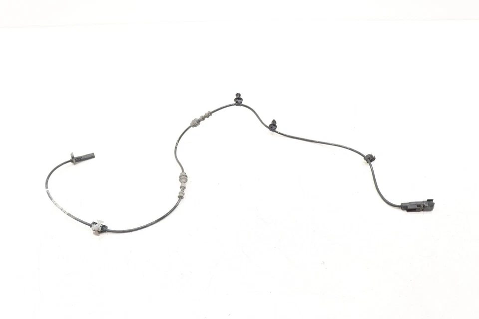 2018-2020 BUICK REGAL TOURX FRONT RIGHT OR LEFT SIDE ABS WHEEL SPEED SENSOR OEM - Image 1 of 4