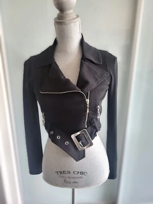 XXI Negro Recortado Motociclista Estilo Chaqueta Blazer Suéter Talla Pequeña Zara Foto 1 de 4