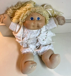 Cabbage Patch Doll 1978 1982 Blond Hair Ponytail Blue Eyes White Outfit READ - Picture 1 of 9
