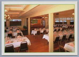 Buellton CA Pea Soup Andersen's English Pub Restaurant Interior postcard C6 - Picture 1 of 2