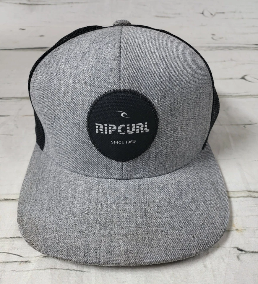 Gorra de béisbol Rip Curl gris malla ajustable Snapback usada en excelente estado Foto 1 de 4