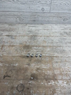 2003 03 00-05 YAMAHA FZ1 FZS1 FZ1000 ЗАДНИЙ ЛЕВЫЙ И ПРАВЫЙ ПАССАЖИРСКИЙ КОЛЫШЕК КРЕПЛЕНИЯ БОЛТЫ - Изображение 1 из 4