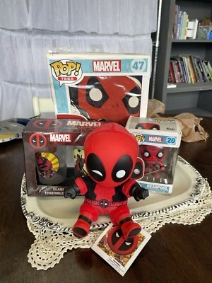 Deadpool Collectors Bundle 2 Xl Camisa, Pop, Gafas Stuffie Foto 1 de 4
