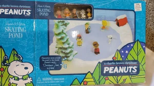 Peanuts Christmas Skating Pond Charlie Brown Snoopy Holiday Motion 2007 *READ* - Picture 1 of 9