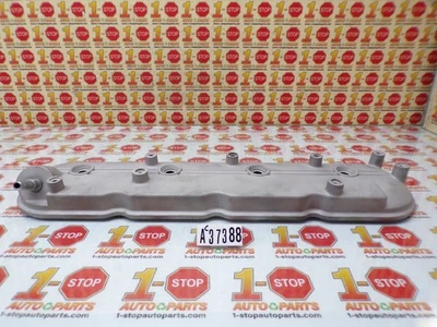 2009-2013 GMC SIERRA 1500 ENGINE VALVE COVER 12642655 OEM - Image 1 of 4