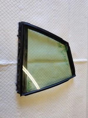 16 17 18 19 20 21 22 TOYOTA PRIUS VIN FU PASAJERO PUERTA TRASERA DERECHA VENTILACIÓN CRISTAL  Foto 1 de 4