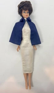 Mattel Barbie w/ brunette bubble-cut hair style. Orig. registered nurse unifor - Picture 1 of 8