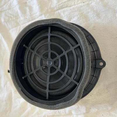 2011-2018 AUDI A8 REAR Left Right SIDE DOOR SPEAKER BOSE 4H0035411A - image 1 of 4