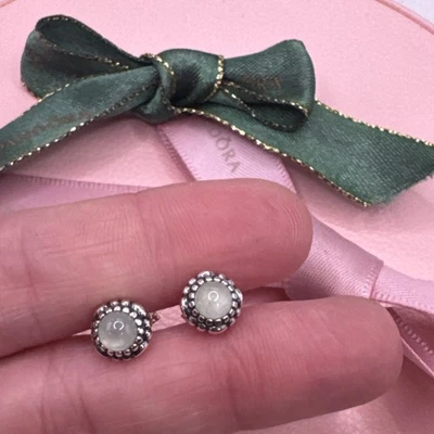 Pandora March Birthstone Blue Aquamarine Stud Earrings 290543AQ Genuine Ale - Image 1 of 4