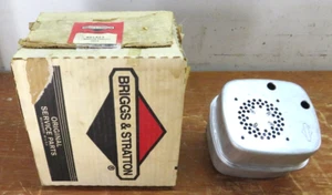 Silenciador de repuesto Briggs & Stratton 491413 fabricante de equipos originales de colección - Imagen 1 de 4
