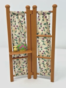 Fisher Price Loving Family Cloth Room Divider 2006 - Picture 1 of 4