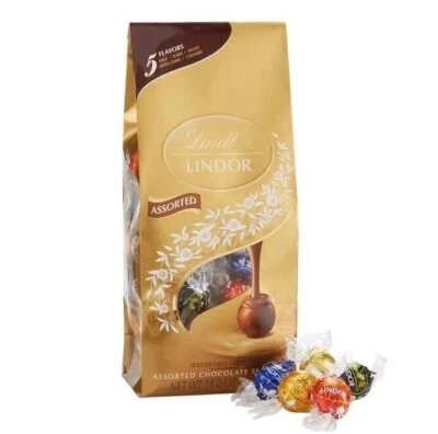 Lindt Lindor TRUFAS DE CHOCOLATE 5 sabores surtidos - 21,2 oz / 600 g (1 lb 5,2 oz) Foto 1 de 4