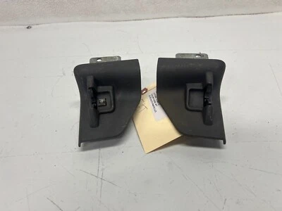 06-13 JUEGO DE PESTILLOS DE BLOQUEO DE TECHO TRASERO DERECHO E IZQUIERDO CONVERTIBLE VOLVO C70, LOTE OEM3508 Foto 1 de 4