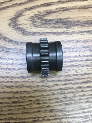 PIEZA PIÑÓN DE DISTRIBUCIÓN HONDA CBR600 F4 1999-2006 # 14312-MBW-000 Foto 1 de 4