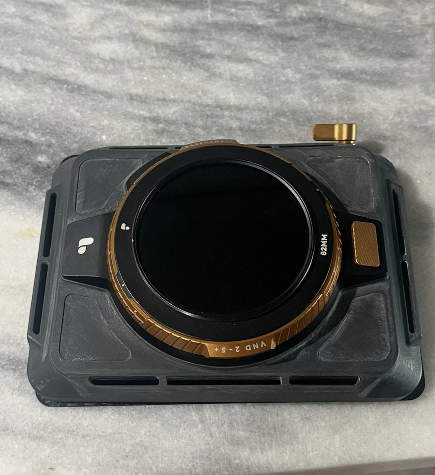 Kit de filtro de parada PolarPro Basecamp Matte Box 82 mm VND 2-5 Foto 1 de 4