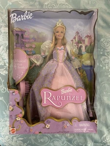 Bambola Mattel vintage 2001 "Barbie as Rapunzel" #55532 spazzola musicale per capelli SPLENDIDA - Foto 1 di 14