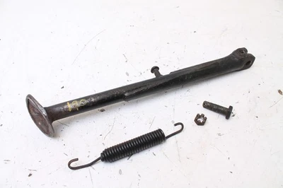 Yamaha DT250 1977 soporte lateral y resorte 77 DT250D 90507-29009-00 Foto 1 de 4