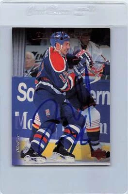 1995/96 Upper Deck #327 Tyler Wright Oilers Signed Auto *G6757 - Image 1 of 2