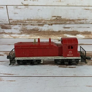 POSTWAR LIONEL 600 MKT NW2 DIESEL SWITCHER, C-7 EX, RUNS GREAT - Picture 1 of 10