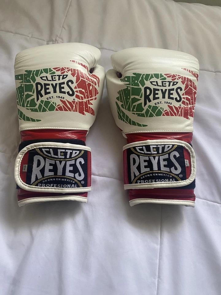 Cleto Reyes 14 oz Foto 1 de 4