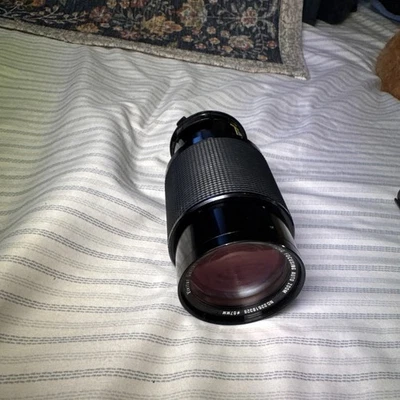 Vivitar Series 1 70-210mm f/3.5 Macro Zoom Lens Canon FD Mount - Image 1 of 4