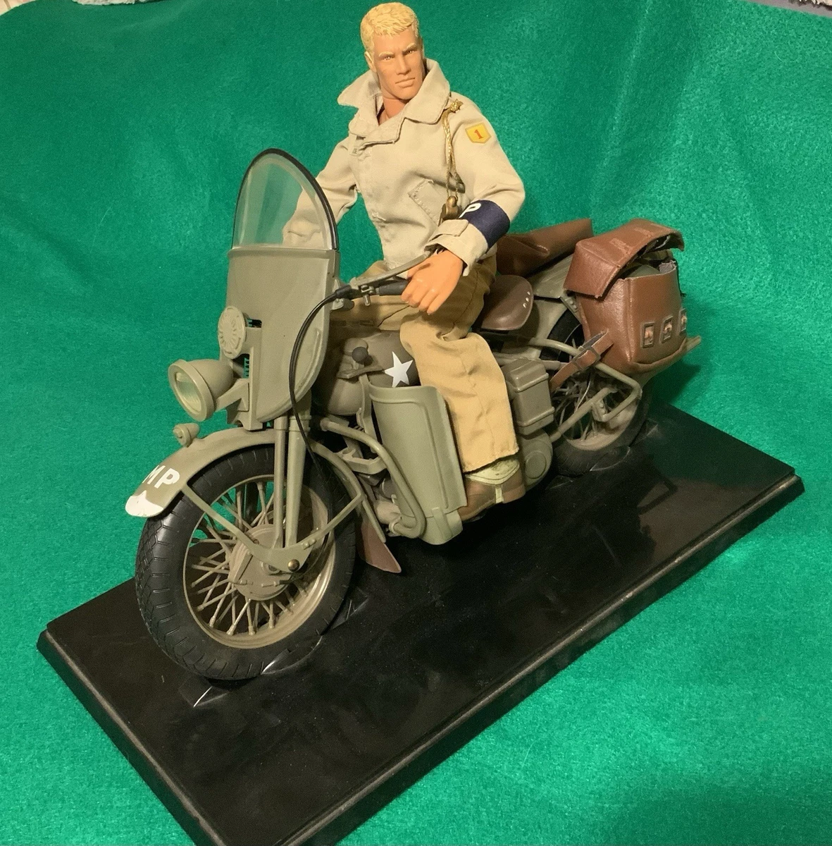 G.I. Joe Military & Adventure 1:6 Motorbike Action Figures for