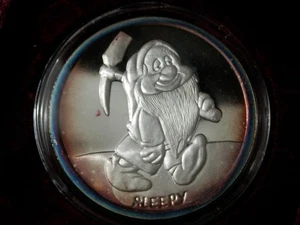 "Sleepy" 1987 Walt Disney rarezas como nuevo blanco como la nieve .999 1 oz plata fina redonda - Imagen 1 de 4