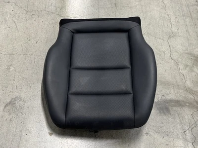 Cojín de asiento negro inferior pasajero derecho OEM 2008-2014 Mercedes-Benz GLK350 C300 Foto 1 de 4