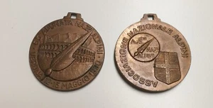 MEDAGLIA  ALPINI 63a ADUNATA  NAZIONALE VERONA 12-13 MAGGIO 1990  (206) - Foto 1 di 1