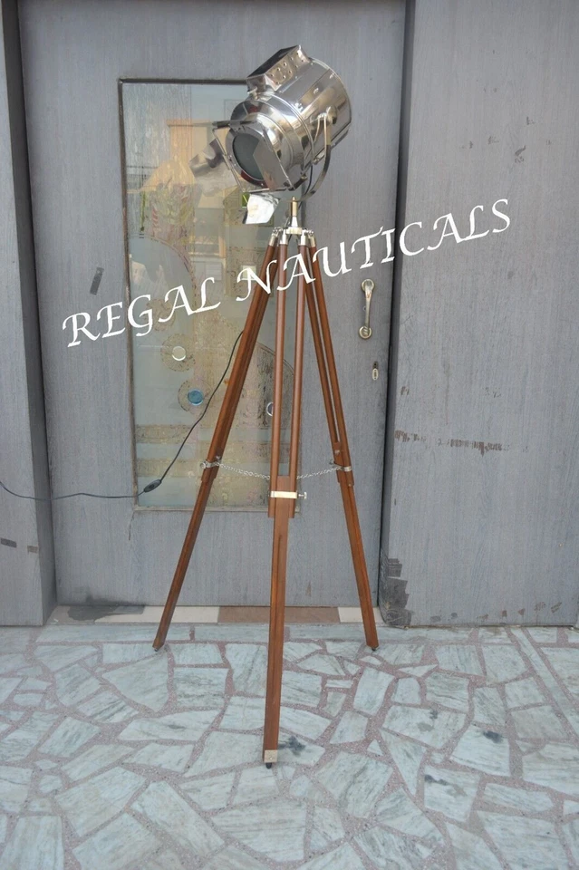 Lámpara de pie decorativa con solapa náutica industrial Hollywood cromada marina Foto 1 de 4