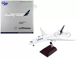 BOEING 787-9 AIRCRAFT "LUFTHANSA" 1/200 DIECAST MODEL BY GEMINIJETS G2DLH1050 - Picture 1 of 3