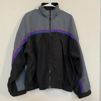 Vintage M.E. Chaqueta cortavientos deportiva gris y negra Foto 1 de 4