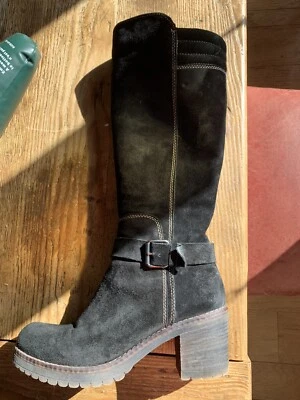 "Bota alta de gamuza negra con cremallera con tacón pisado de 3"" forrada de vellón cómoda talla 40" Foto 1 de 4