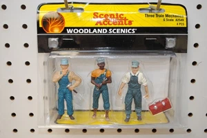 Woodland Scenics A2549 Three Train Mechanics Figures *G-Scale* - Picture 1 of 1