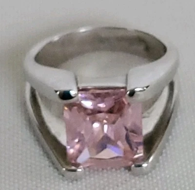 Lia Sophia Daiquiri Pink Cubic Zirconia Center Stone Silver Tone Ring Size 8.25 - Image 1 of 4