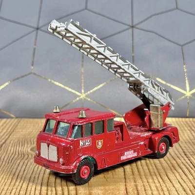 Vintage Matchbox LESNEY King Size Merryweather Fire Truck Engine No. 15 England - Image 1 of 4
