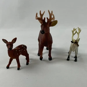 Safari Ltd Ciervo Buck Ciervo y Bebé Cervatillo Caribú Figuras De Colección 1998 Lote de 3 - Imagen 1 de 21