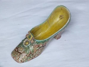 Ancien soulier en faïence fine dans le style du 18ème - Foto 1 di 7