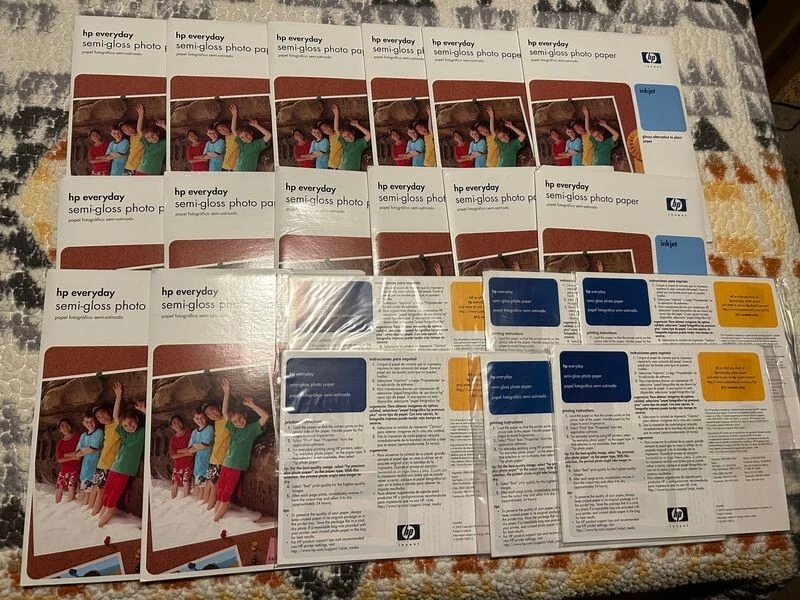 HP Everyday 8.5 x 11 Photo Paper, 25 Sheets/Pack Semi-Gloss Inkjet 350 SHEETS - Image 1 of 1