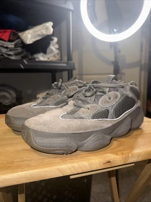 Size 10.5 - adidas Yeezy 500 Granite 2022 - Image 1 of 4
