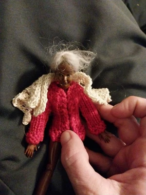 Свитер и одеяло Heidi Ott размер 1:12 - Изображение 1 из 3